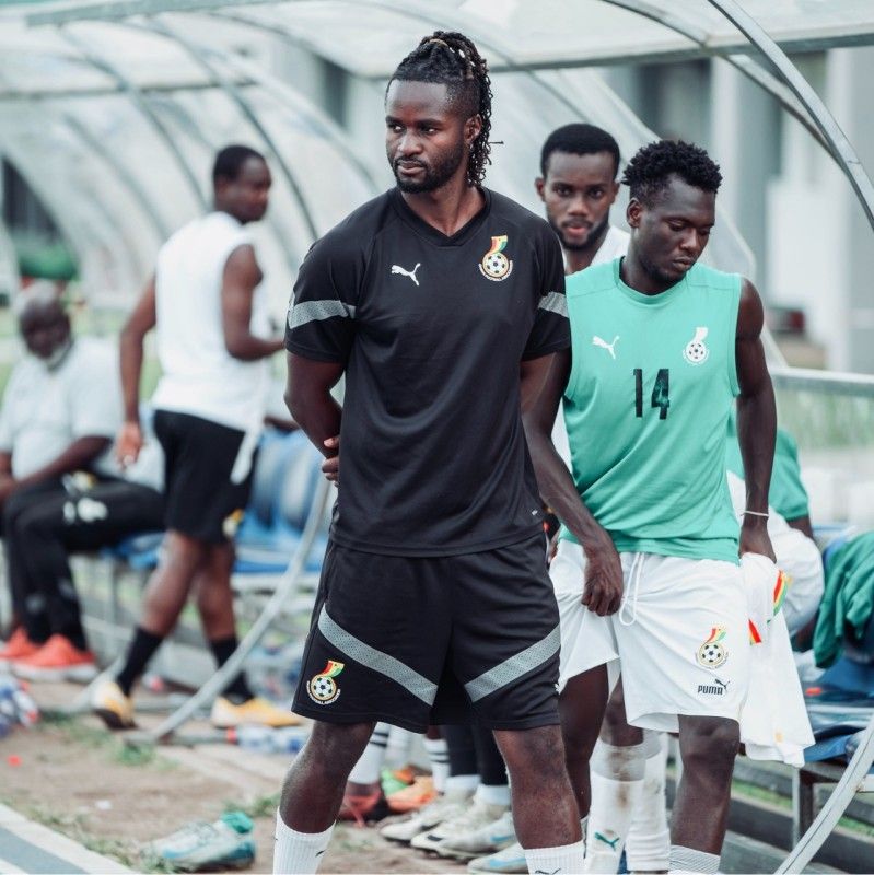Chris Baffour on the touchline with Ghana's national team